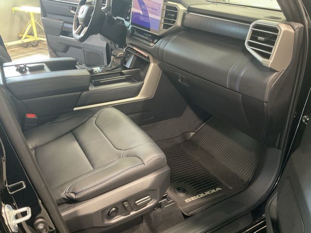 2026 Toyota Sequoia Platinum - Photo 23