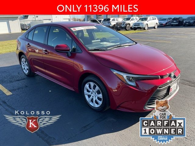 2024 Toyota Corolla LE's photo