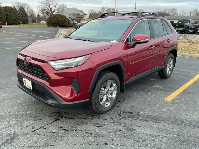 2025 Toyota RAV4 Hybrid XLE photo 3