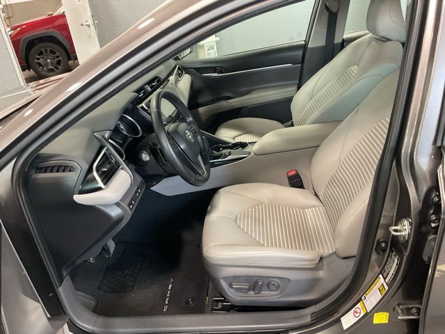 2018 Toyota Camry SE - Photo 10