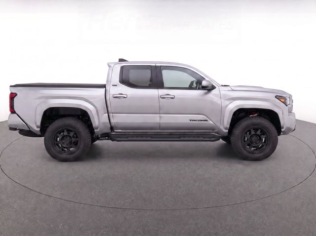 2026 Toyota Tacoma SR5 - Photo 8