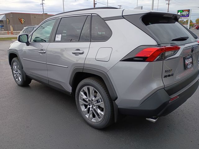 2025 Toyota RAV4 XLE Premium photo 2