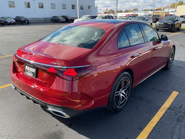 2024 Mercedes Benz E 450 4MATIC photo 4