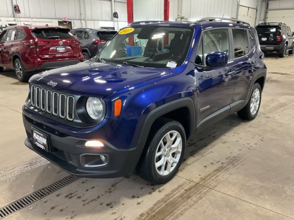 Used 2017 Jeep Renegade Latitude 4x4 SUV