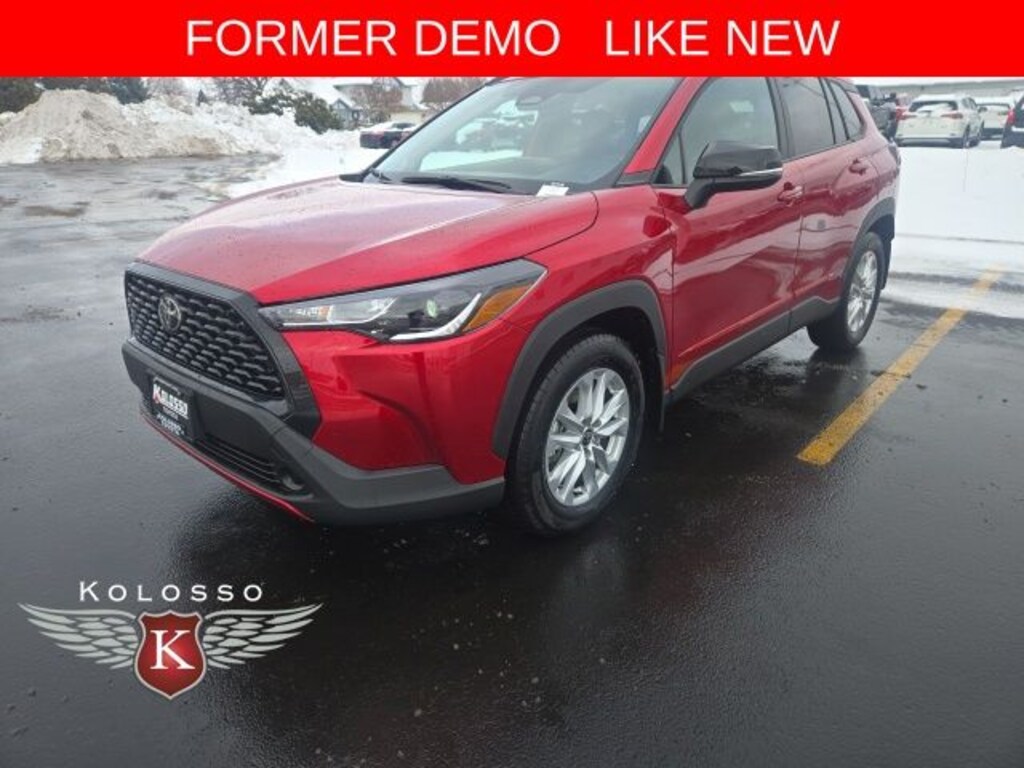 Used 2025 Toyota Corolla Cross LE SUV