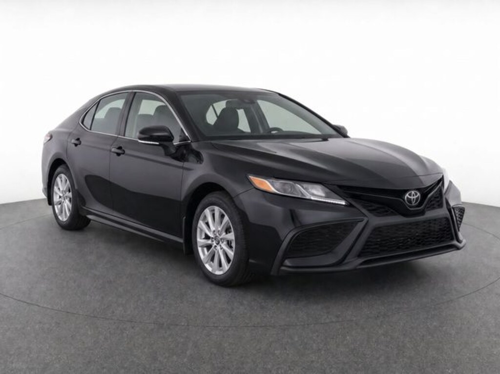 Used 2024 Toyota Camry SE Sedan