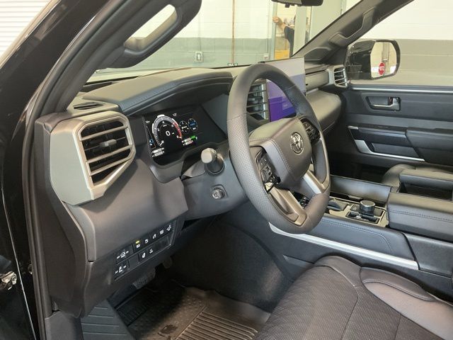 2026 Toyota Sequoia Platinum - Photo 11