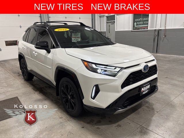 2022 Toyota RAV4 XSE's photo