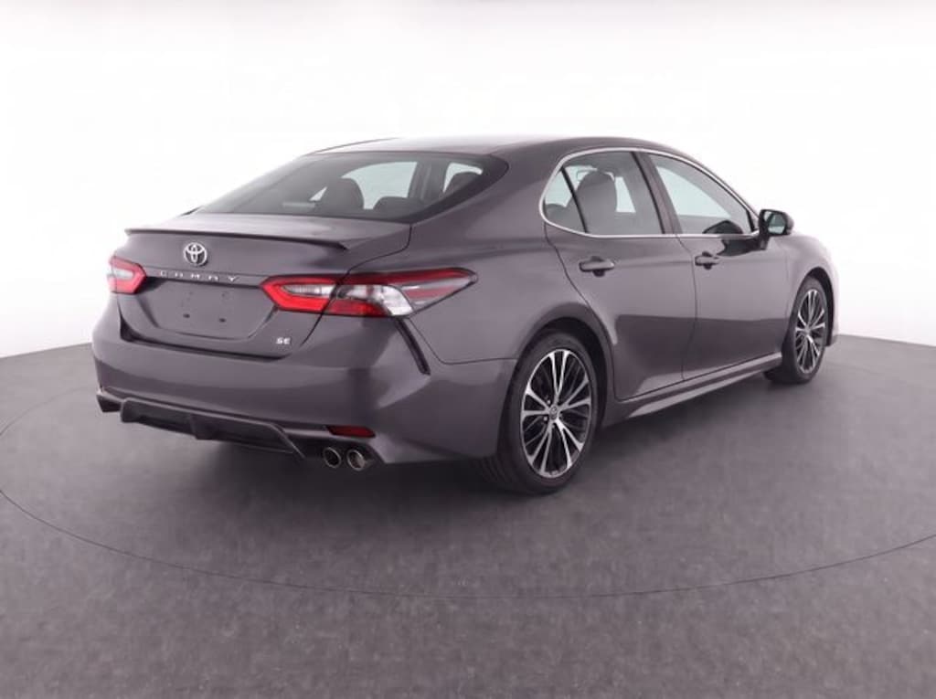 Used 2018 Toyota Camry LE Sedan