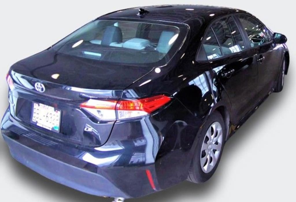 Used 2025 Toyota Corolla LE Sedan