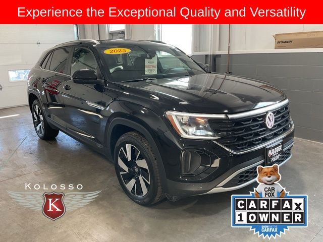 2025 Volkswagen Atlas Cross Sport SE w/Tech's photo