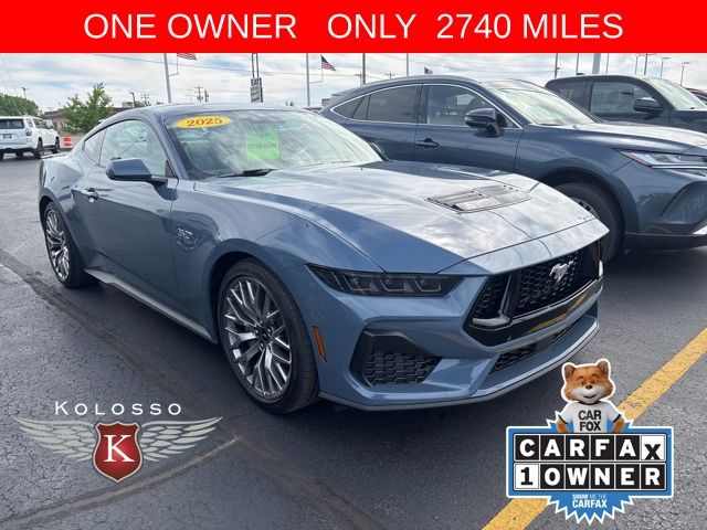 2025 Ford Mustang GT Premium Fastback's photo
