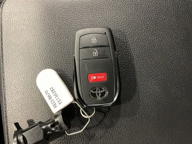 2026 Toyota 4Runner TRD Off-Road - Photo 30