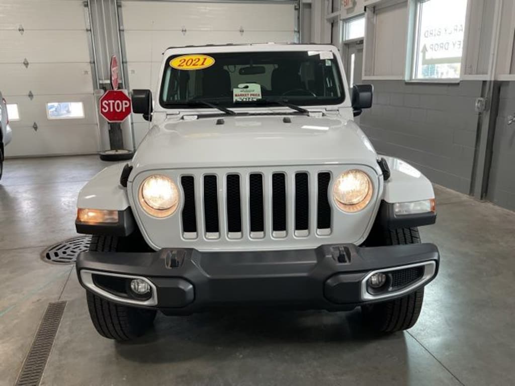 Used 2021 Jeep Wrangler Unlimited Sahara SUV