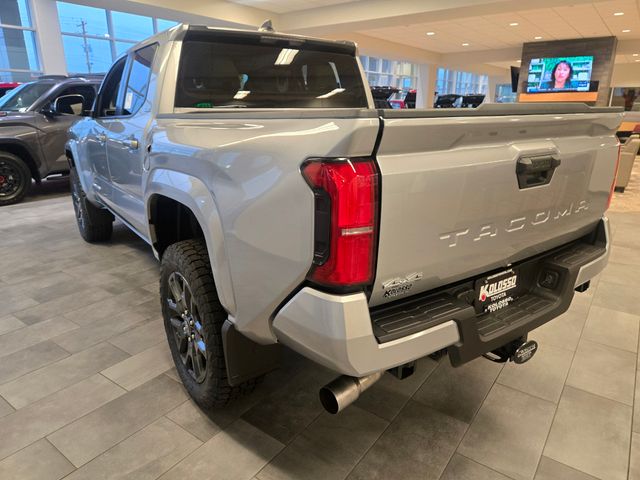 2025 Toyota Tacoma SR5 photo 4