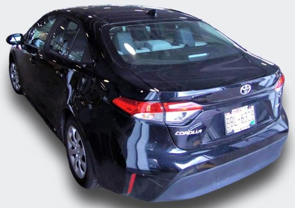 Used 2025 Toyota Corolla LE Sedan