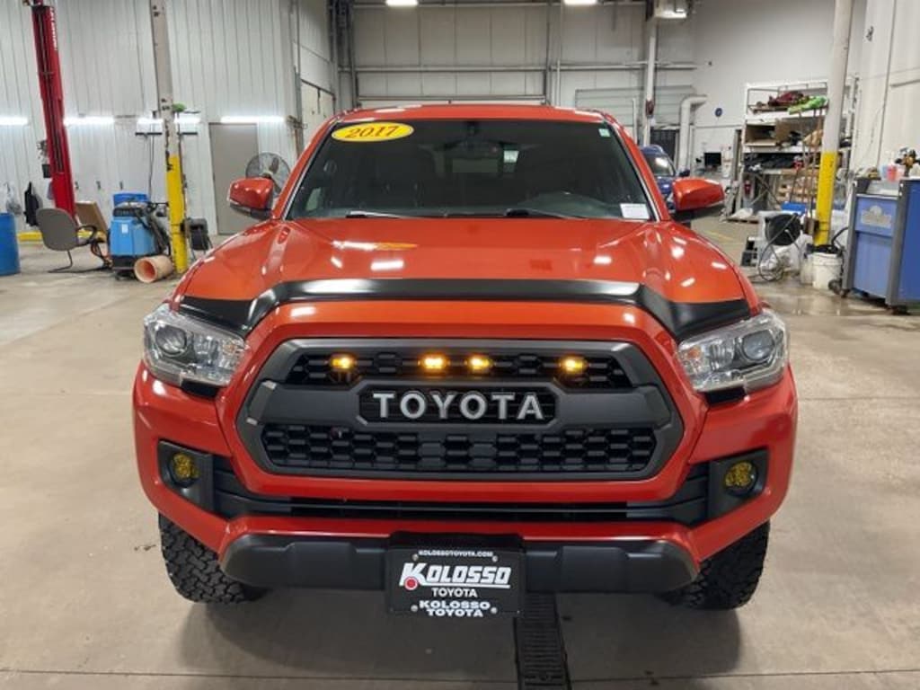 Used 2017 Toyota Tacoma Truck Double Cab
