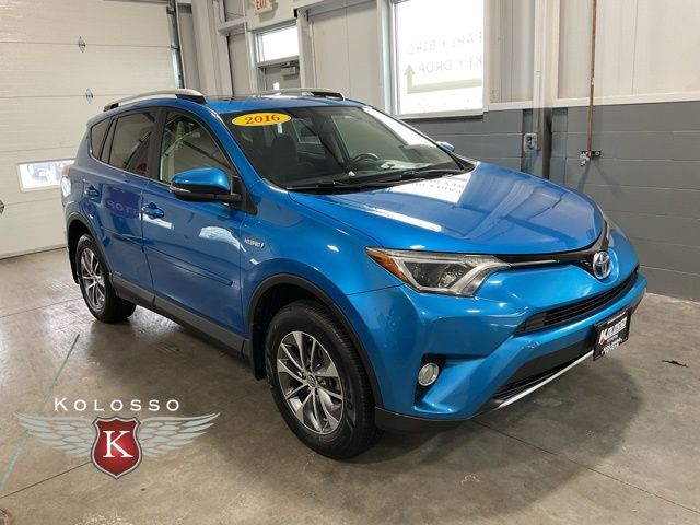 2016 Toyota RAV4 XLE