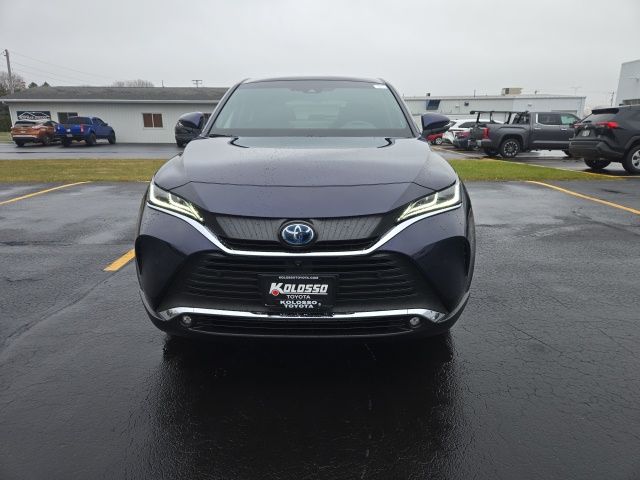 2024 Toyota Venza Limited photo 2