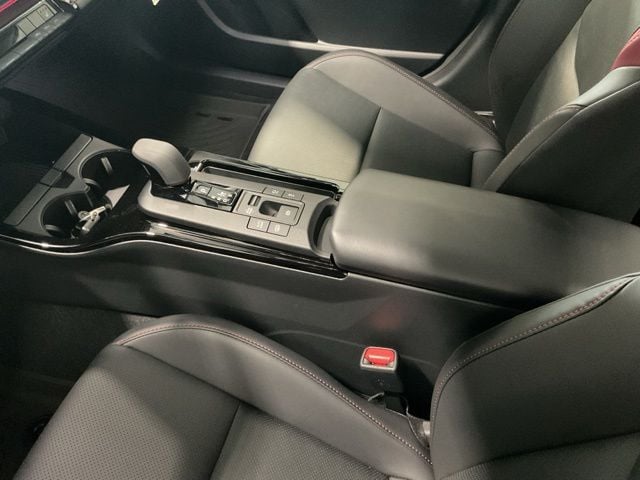 2026 Toyota Prius Plug-in Hybrid XSE - Photo 16