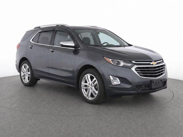 Used 2018 Chevrolet Equinox Premier with VIN 2GNAXWEXXJ6334285 for sale in Appleton, WI