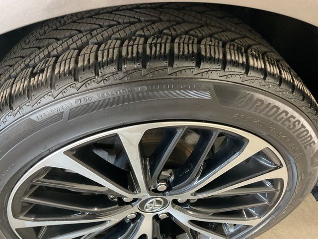 2018 Toyota Camry SE - Photo 8