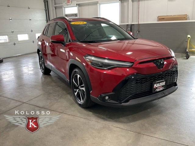 2024 Toyota Corolla Cross Hybrid XSE AWD's photo