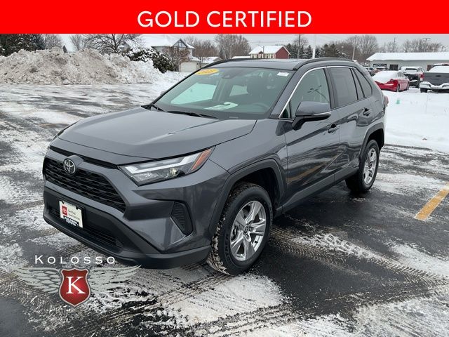 2025 Toyota RAV4 XLE photo 2
