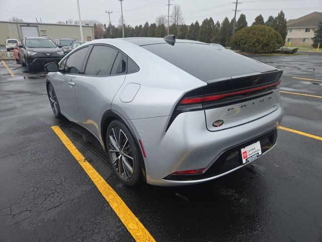 2023 Toyota Prius Limited photo 4