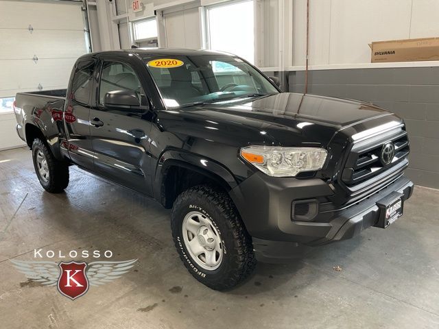 2020 Toyota Tacoma SR's photo