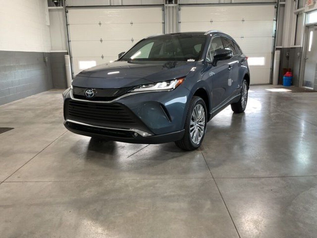 Used 2023 Toyota Venza XLE SUV