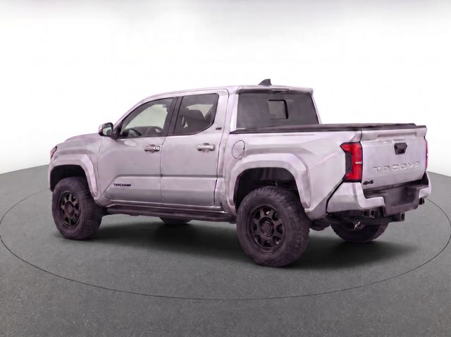 2026 Toyota Tacoma SR5 - Photo 3