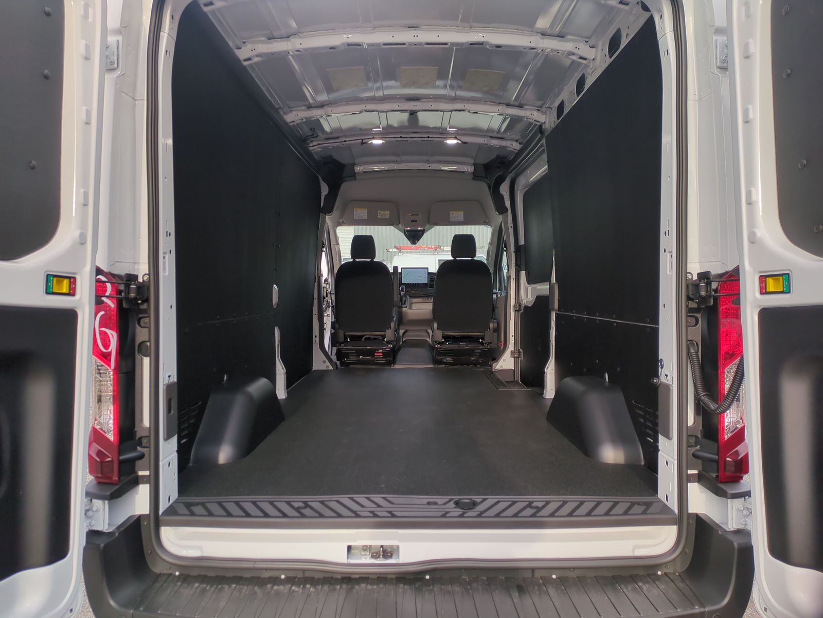 2026 Ford Transit Van Base - Photo 22
