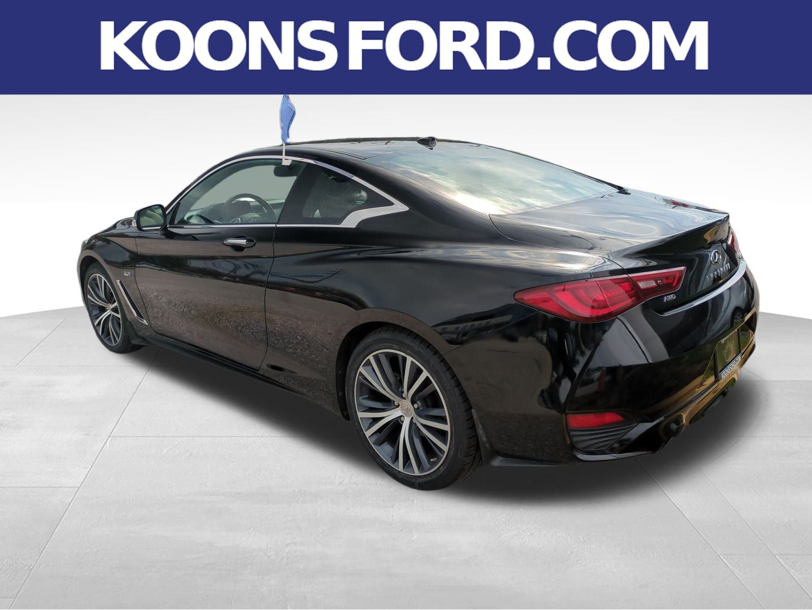 2017 Infiniti Q60 3.0t Premium photo 3
