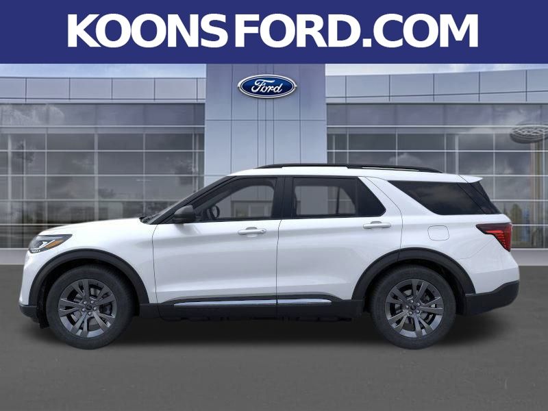 2025 Ford Explorer photo 2