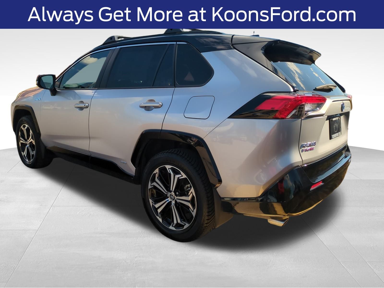 2022 Toyota RAV4 Prime XSE photo 3