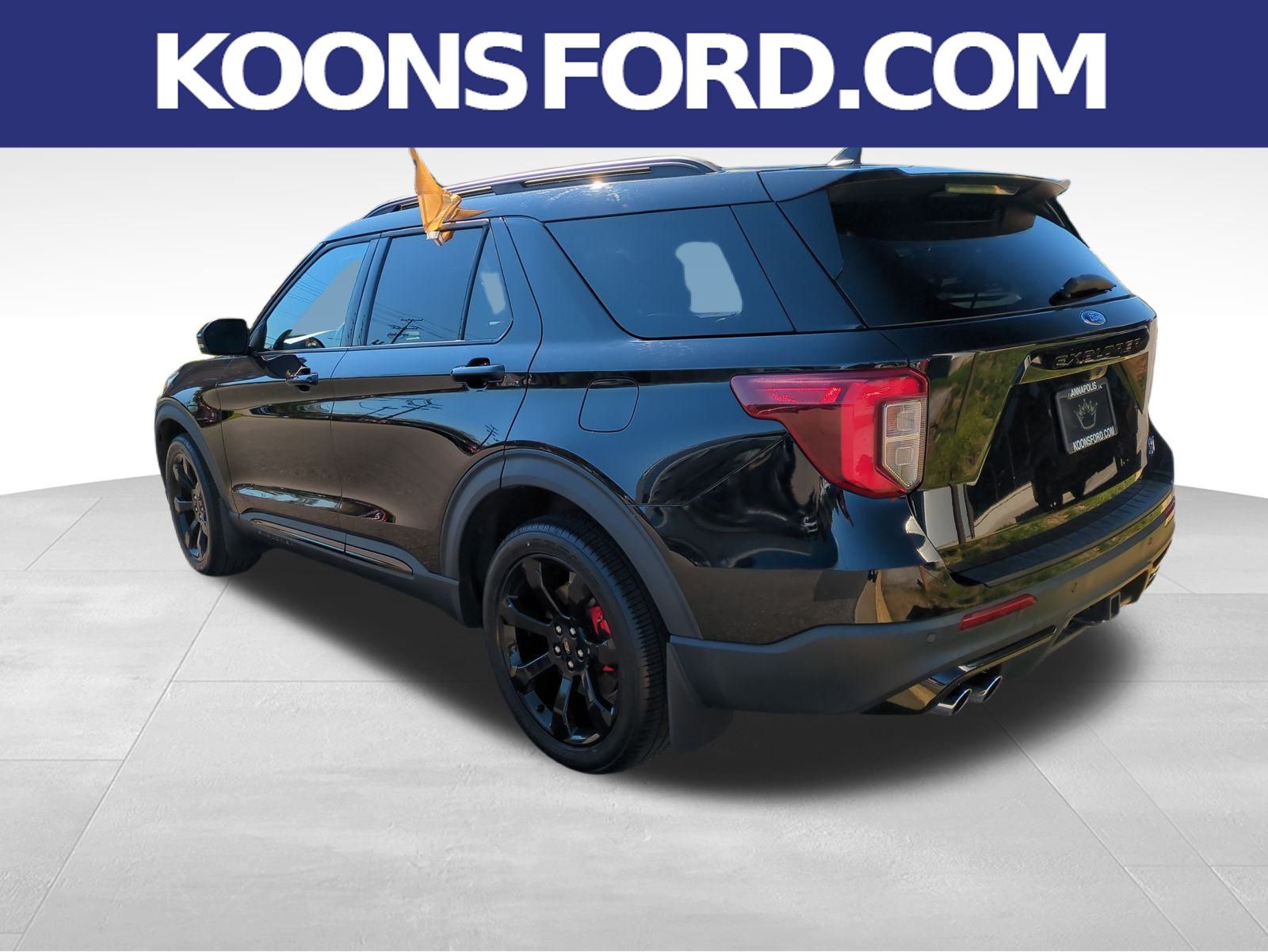 2023 Ford Explorer ST photo 2
