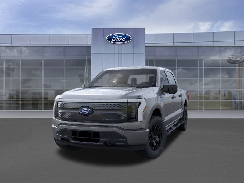 2025 Ford F-150 Lightning XLT photo 2