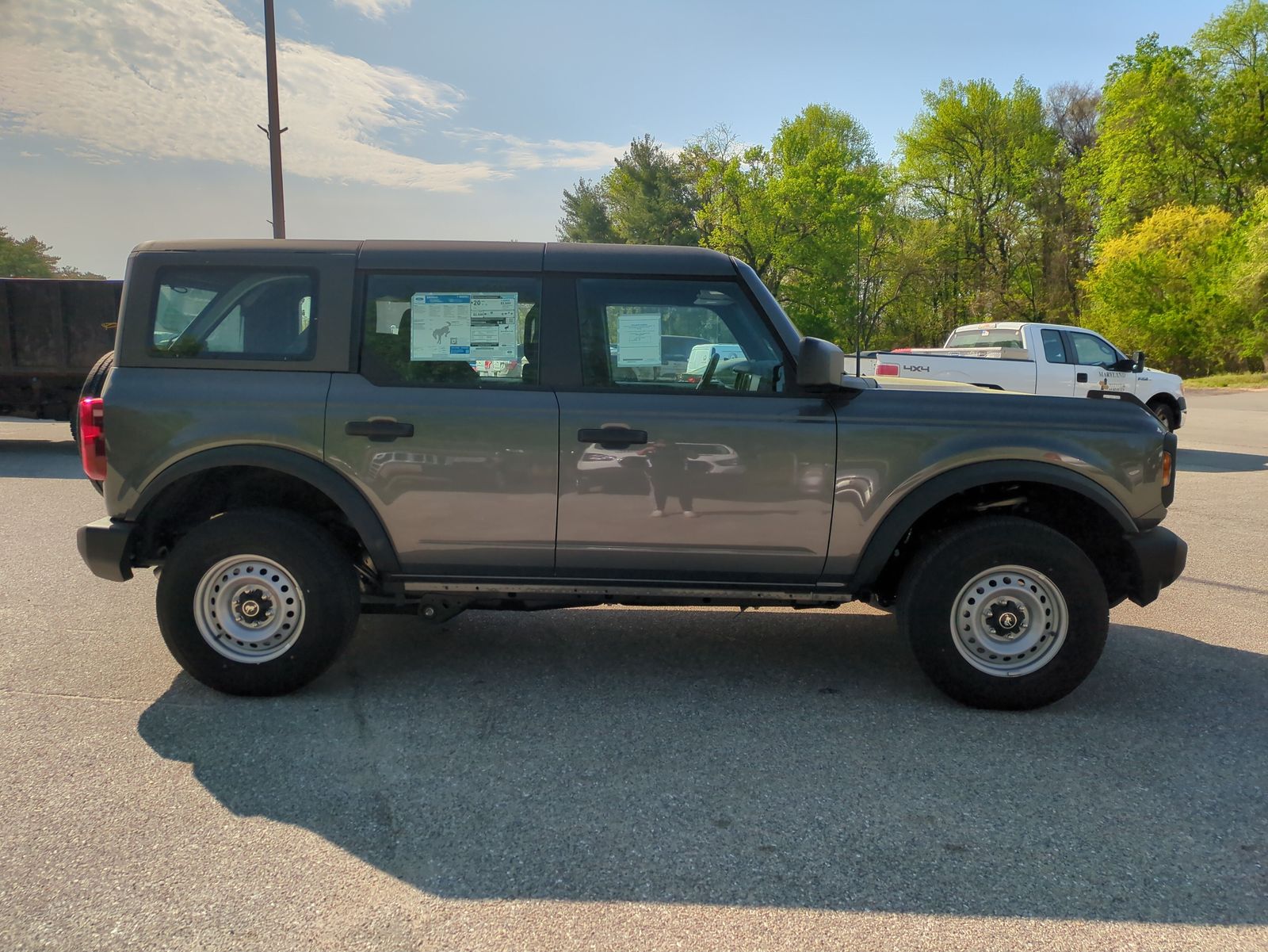 2025 Ford Bronco 4-Door Base - Photo 6
