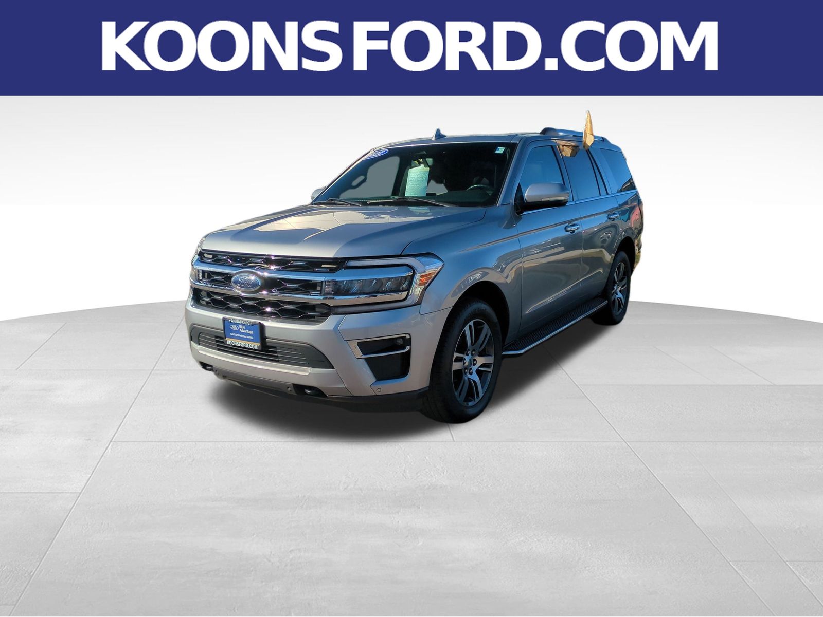 2022 Ford Expedition Limited's photo