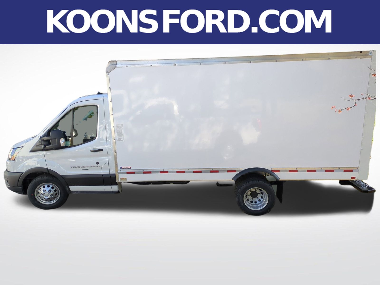 2024 Ford Transit Cutaway Base - Photo 7