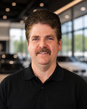 Staff member Mike Treas from 95ae9c163576