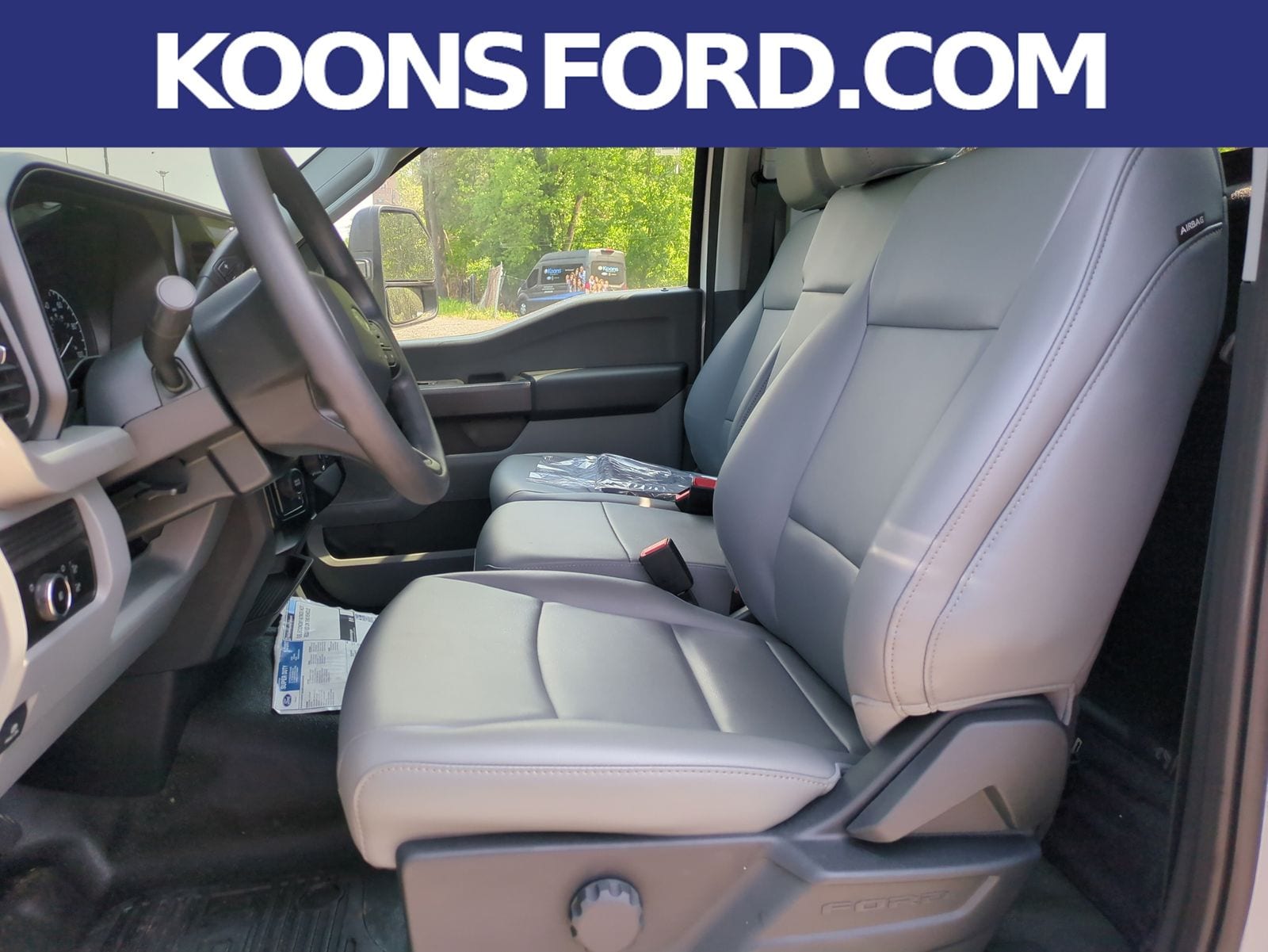 2025 Ford F-550 Super Duty Chassis Cab XL - Photo 10