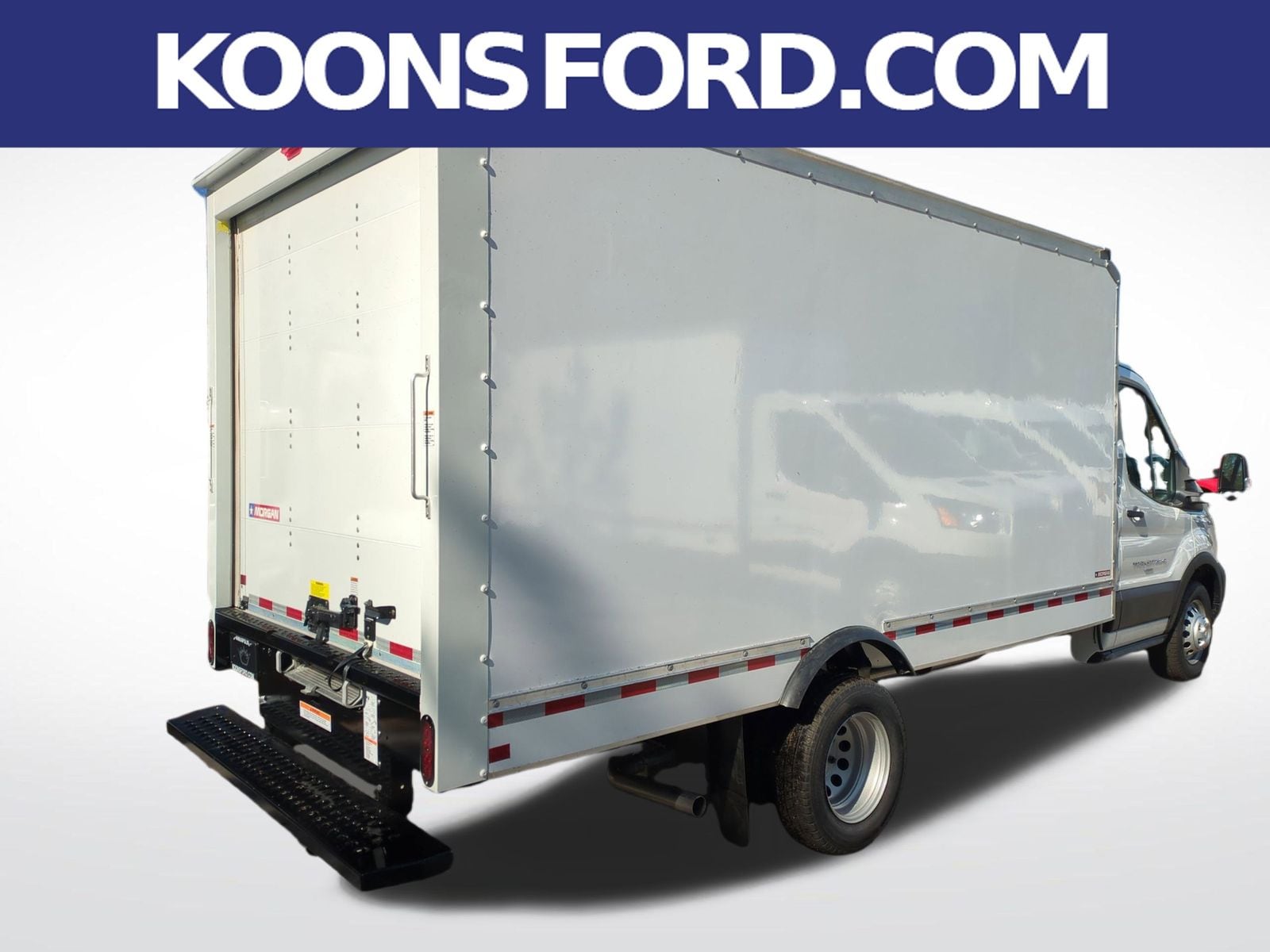 2024 Ford Transit Cutaway Base - Photo 6