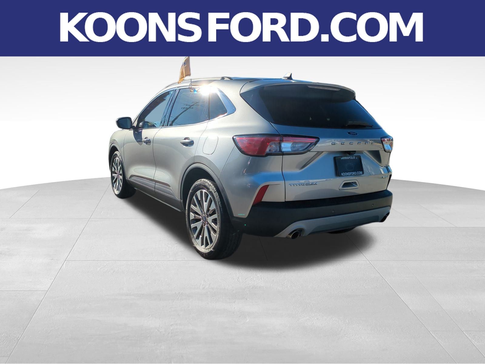 2022 Ford Escape Titanium photo 3