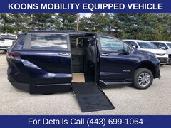2024 Toyota Sienna XLE Minivan/Van