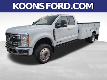 2023 Ford F-450SD XLT Chassis