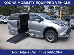 2024 Toyota Sienna XLE Minivan/Van