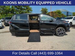 2025 Toyota Sienna Platinum Minivan/Van