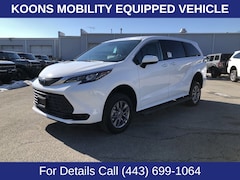 2024 Toyota Sienna LE Minivan/Van